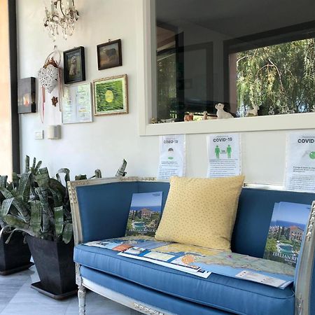 La Casa Di Sissi B&B 산레모 외부 사진