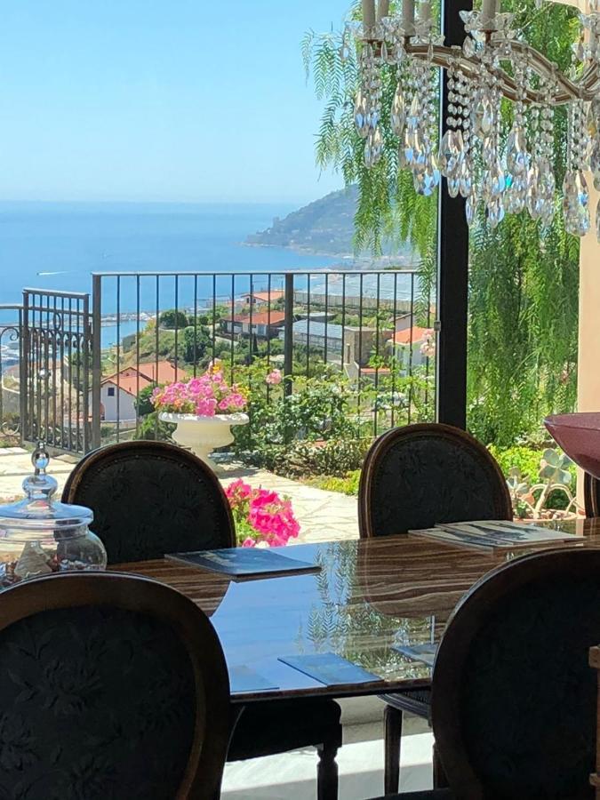 La Casa Di Sissi B&B 산레모 외부 사진