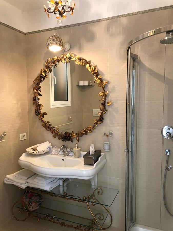 La Casa Di Sissi B&B 산레모 외부 사진
