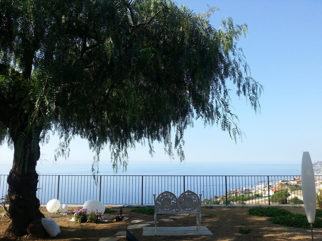 La Casa Di Sissi B&B 산레모 외부 사진